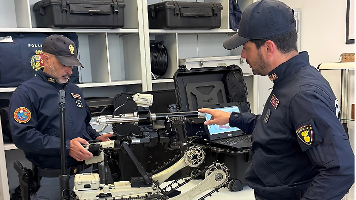 Il poliziotto artificiere: &laquo;Il nostro approccio professionale , ma all&rsquo;insegna della prudenza&raquo;