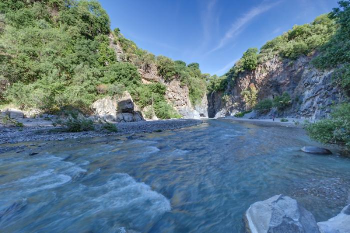 Scolpite dal fuoco, custodite dall'acqua: alla scoperta delle Gole dell'Alcantara