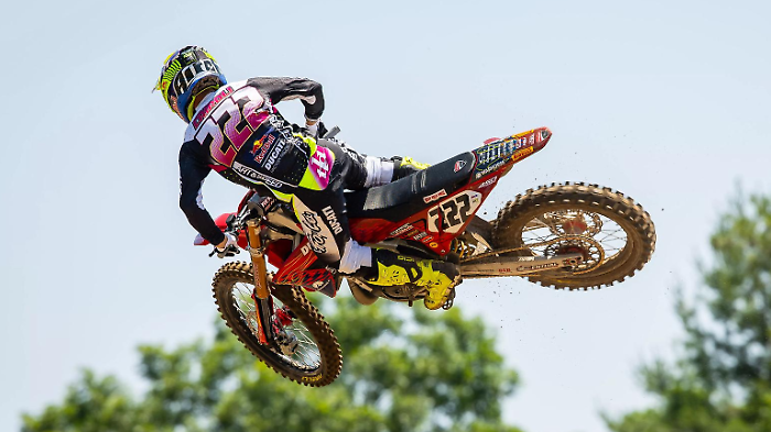 Motocross: Tony Cairoli a 40 anni, torna in pista e incanta negli Stati Uniti