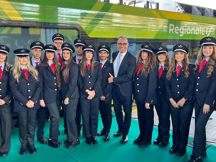 Crescono i passeggeri tra la stazione centrale e l'aeroporto, la Regione compra 9 treni