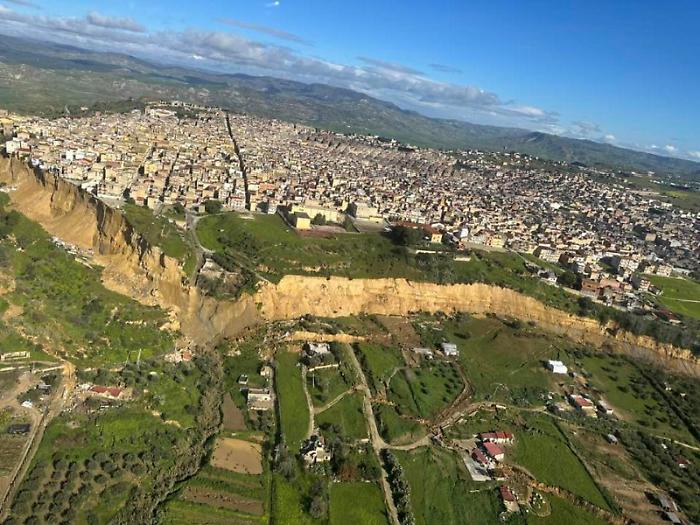 Trent&rsquo;anni di omissioni ecco tutte le responsabilit&agrave; del disastro annunciato a Niscemi